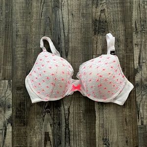 Victoria’s Secret bra